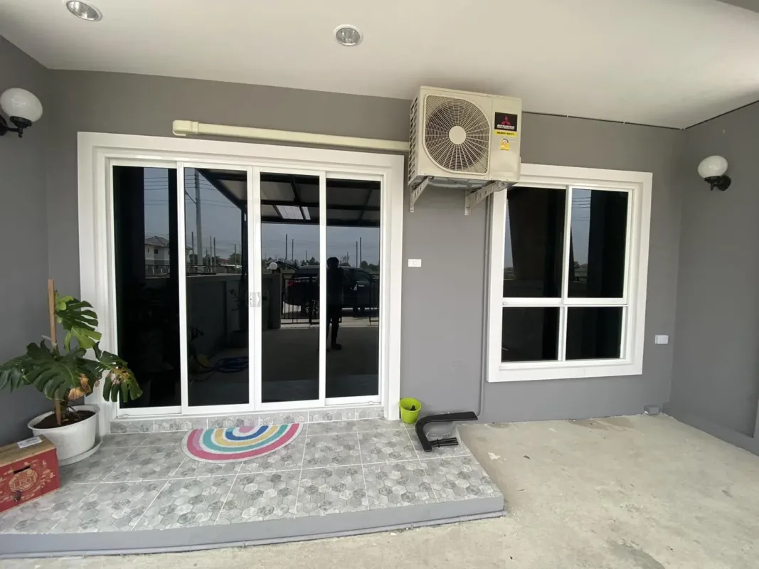 รีวิวผลงาน ติดฟิล์มกระจกบ้าน อาคาร สำนักงาน ฟิล์ม นาโนเซรามิคคาร์บอน80-2